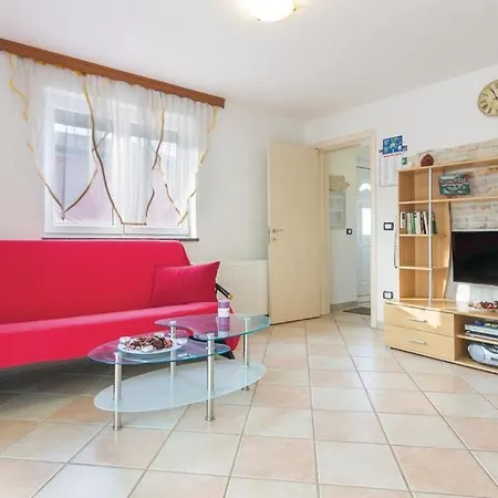 Fratrici 14384b Apartment Umag