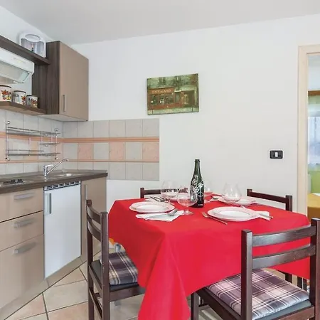 Fratrici 14384b Apartment *