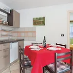 Fratrici 14384b Appartement *
